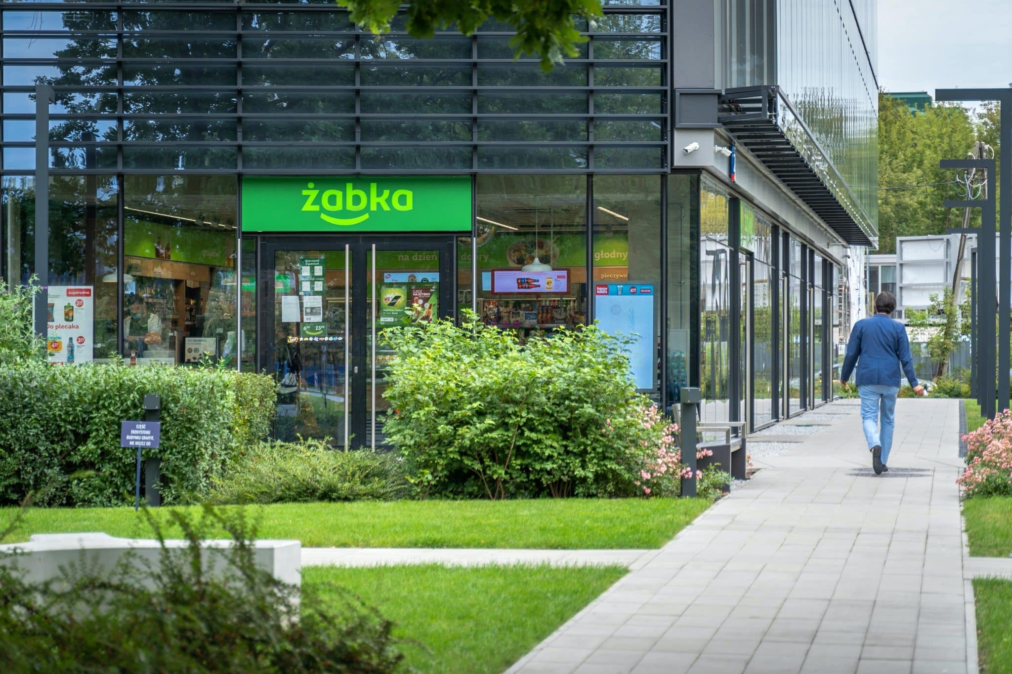 Zabka Shares Surge on Potential Seven & i Investment